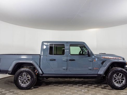 New 2026 Jeep Gladiator Mojave image 12