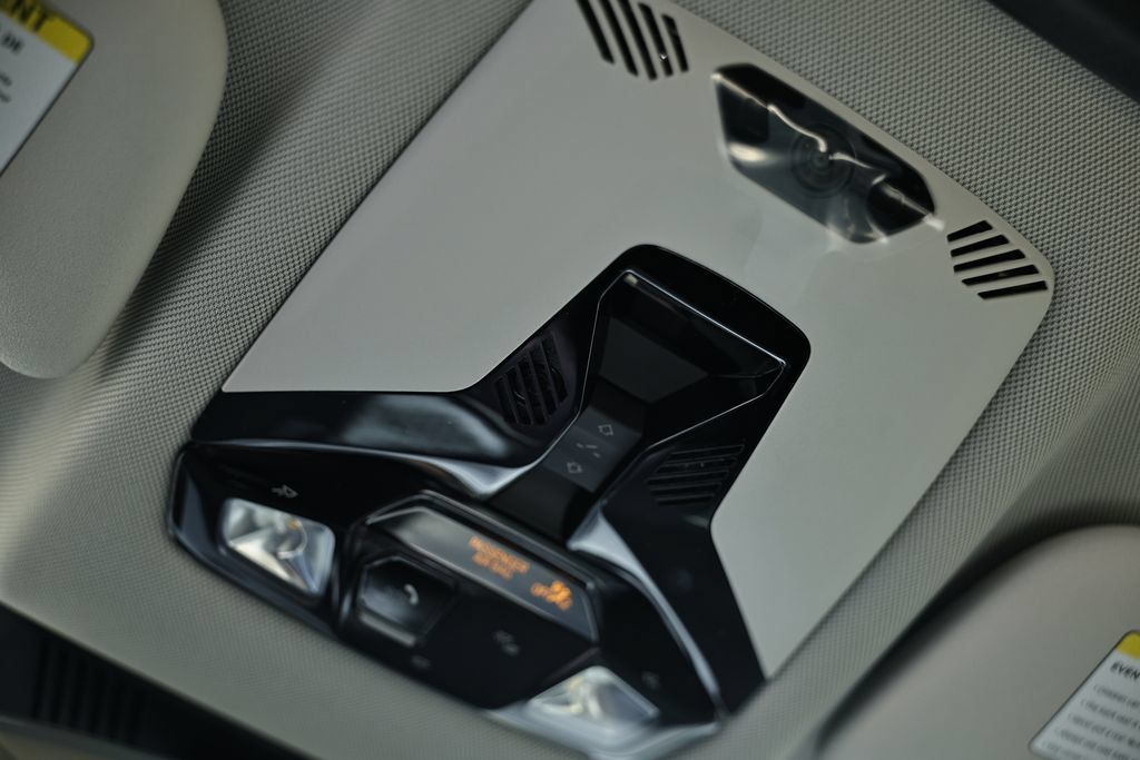 New 2026 MINI Cooper 2-Door Hardtop FWD image 40