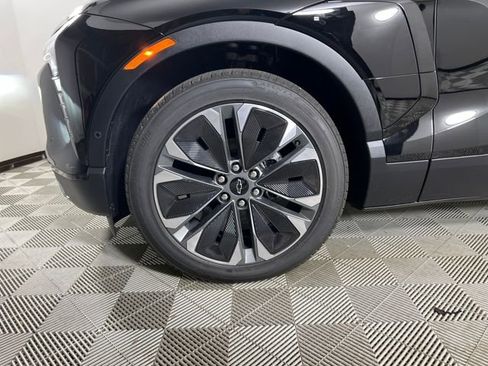 New 2026 Chevrolet Blazer EV LT w/ Super Cruise Package image 23