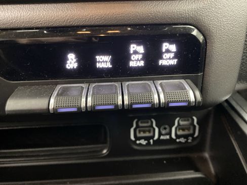 Used 2020 RAM 1500 Big Horn image 24