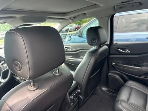 Used 2019 GMC Acadia SLT w/ Black Edition FWD image 14