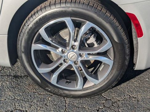 New 2026 Chrysler Pacifica Pinnacle image 8