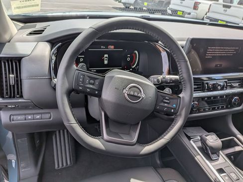 New 2026 Nissan Pathfinder SL AWD/4WD image 14