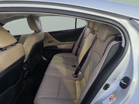 Used 2019 Lexus ES 350 image 23