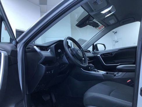 Certified 2025 Toyota RAV4 LE image 10