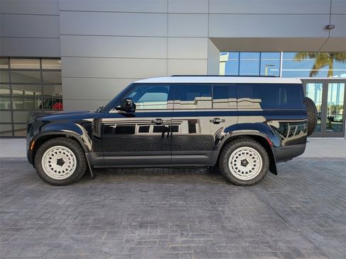 New 2025 Land Rover Defender 130 S image 7