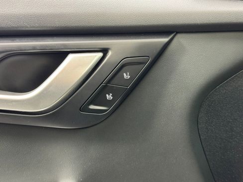 Used 2022 Kia EV6 Wind image 17