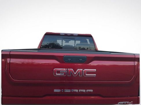 Used 2023 GMC Sierra 1500 AT4 w/ Technology Package image 4