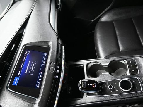 Used 2020 Cadillac XT4 Premium Luxury w/ Driver Awareness Package FWD image 18