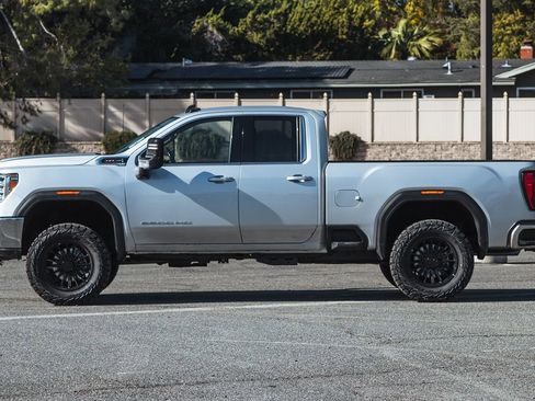 Used 2023 GMC Sierra 2500 SLE w/ SLE Convenience Package image 4