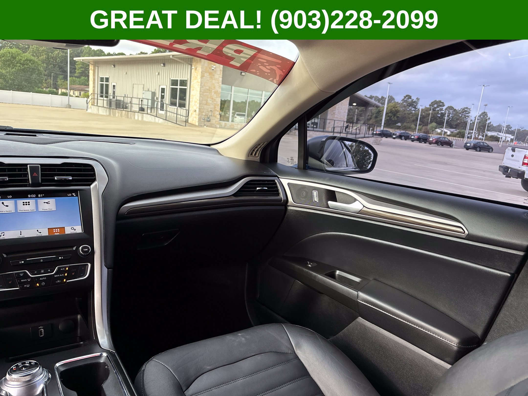 Used 2017 Ford Fusion SE w/ Equipment Group 602A FWD image 46