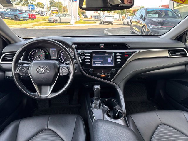 Used 2018 Toyota Camry SE w/ Convenience Package FWD image 5