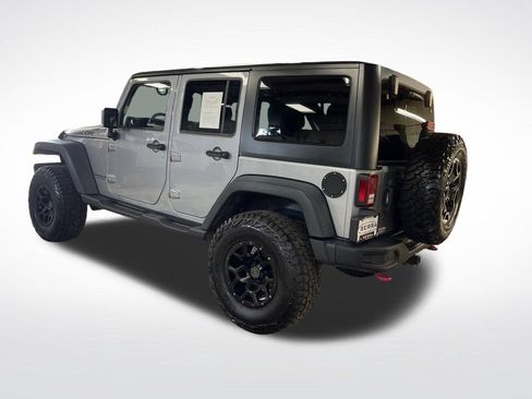 Used 2015 Jeep Wrangler Unlimited Rubicon w/ Dual Top Group AWD/4WD image 3