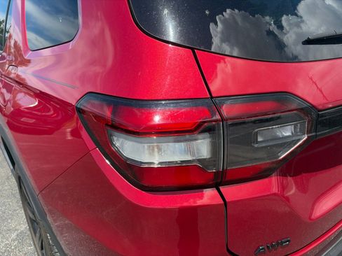 Certified 2025 Honda Pilot Black Edition image 16