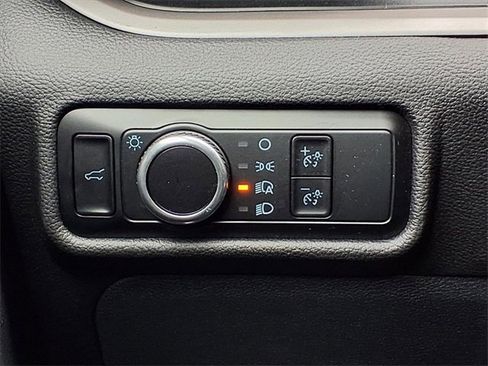 Certified 2023 Ford Explorer XLT image 19