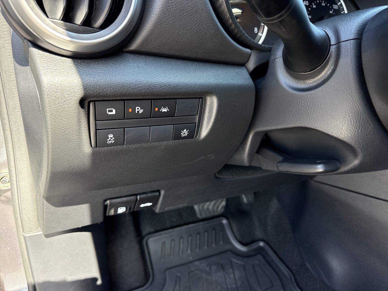 Used 2025 Nissan Versa S w/ S Plus Package FWD image 14