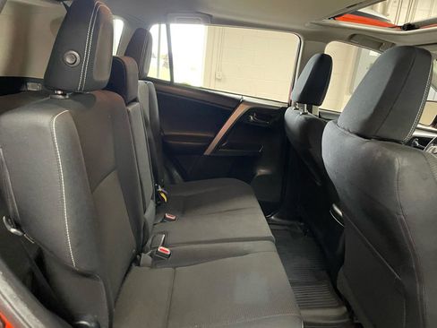 Used 2016 Toyota RAV4 XLE AWD/4WD image 22