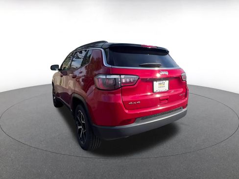 Used 2025 Jeep Compass Limited AWD/4WD image 9