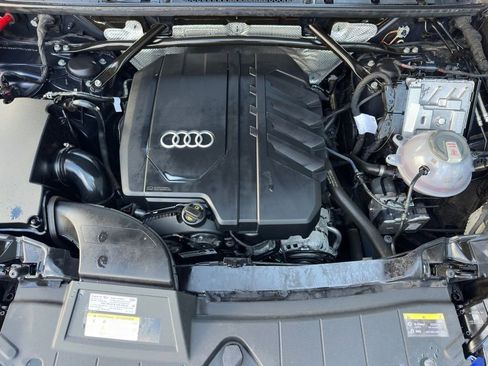 Used 2023 Audi Q5 2.0T Premium w/ Convenience Package AWD/4WD image 8