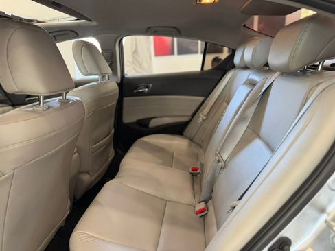 Used 2018 Acura ILX FWD image 10
