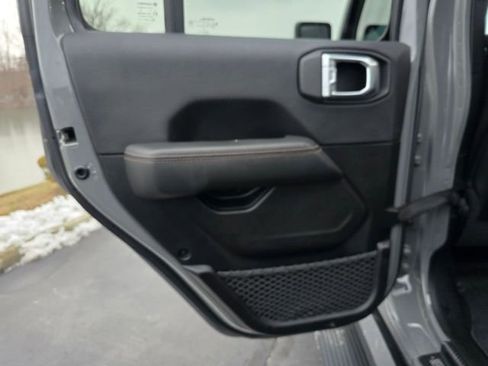 Used 2023 Jeep Wrangler Unlimited Rubicon 392 AWD/4WD image 46
