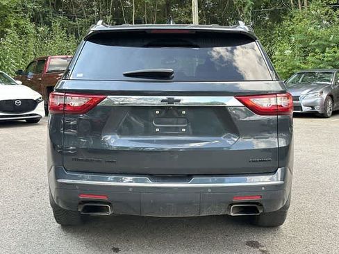 Used 2019 Chevrolet Traverse Premier w/ LPO, Blackout Package AWD/4WD image 4