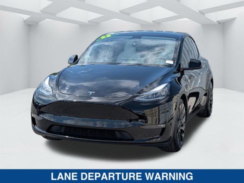 Used 2023 Tesla Model Y Performance AWD/4WD image 8