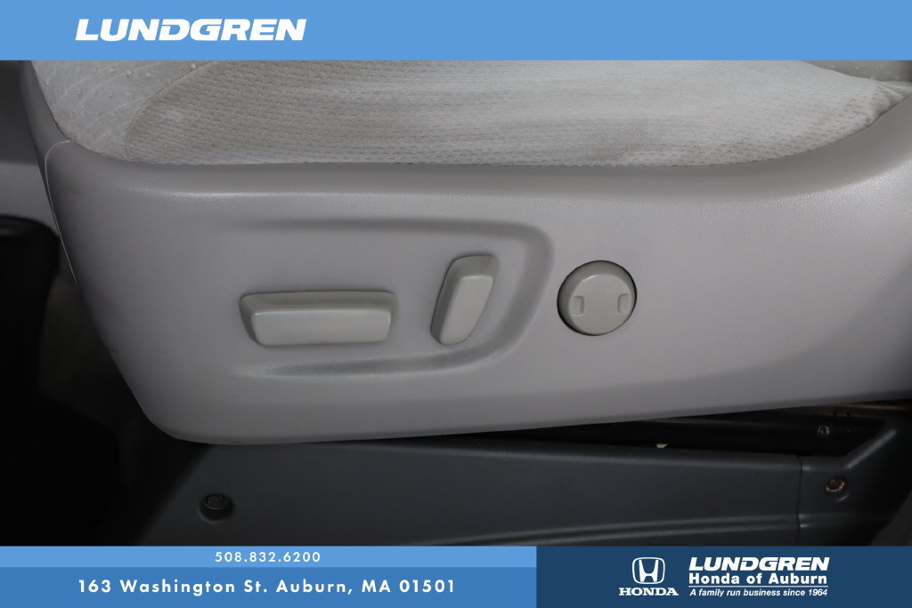 Used 2017 Toyota Sienna LE AWD/4WD image 12