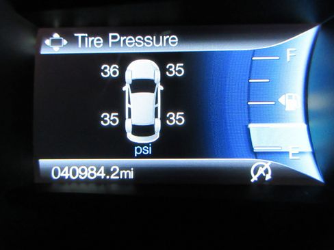 Used 2019 Ford Edge Titanium w/ Cold Weather Package image 35