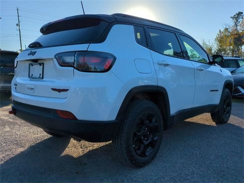 Used 2023 Jeep Compass Trailhawk w/ Trailhawk Elite Group image 5