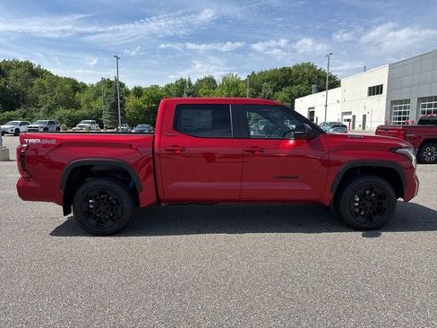 Used 2026 Toyota Tundra Limited w/ TRD Off-Road Package AWD/4WD image 15
