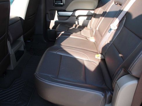 Used 2018 Chevrolet Silverado 1500 LT w/ Texas Edition AWD/4WD image 24