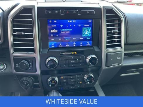 Used 2019 Ford F150 Platinum w/ Equipment Group 701A Luxury image 3