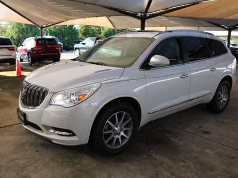 Used 2016 Buick Enclave Leather w/ Trailering Package image 3