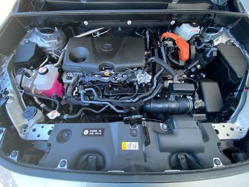 Used 2025 Toyota RAV4 XLE image 24