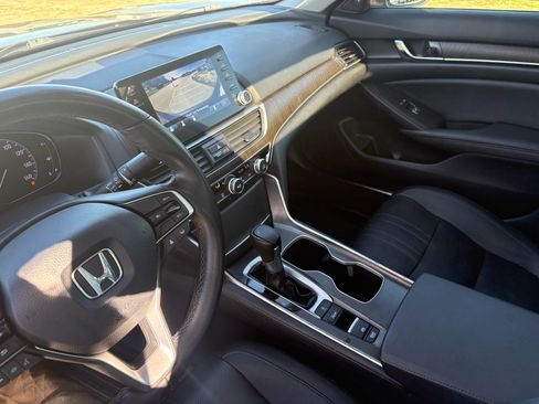 Certified 2021 Honda Accord EX-L image 18