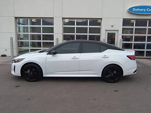 Used 2024 Nissan Sentra SR w/ Trunk Package image 9