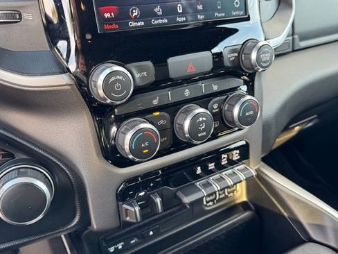 Used 2019 RAM 1500 Big Horn image 27