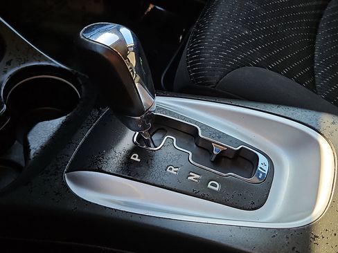 Used 2018 Dodge Journey SE w/ Connectivity Group image 13