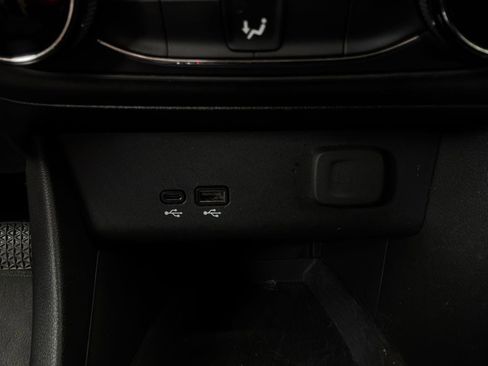 Used 2025 Buick Encore GX Preferred FWD image 23