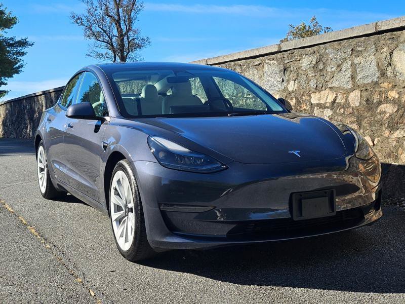 Used 2023 Tesla Model 3 Standard Range RWD image 11