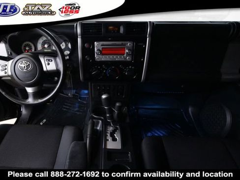 Used 2013 Toyota FJ Cruiser 4WD image 12