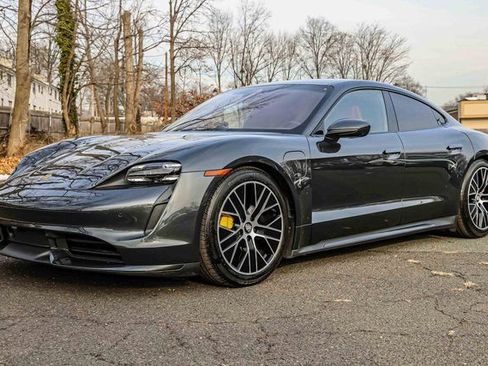 Used 2020 Porsche Taycan Turbo image 3