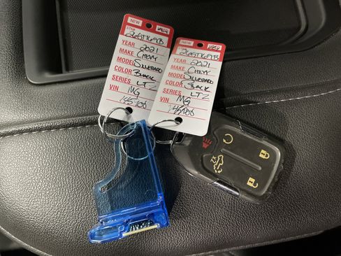 Used 2021 Chevrolet Silverado 1500 LTZ image 27