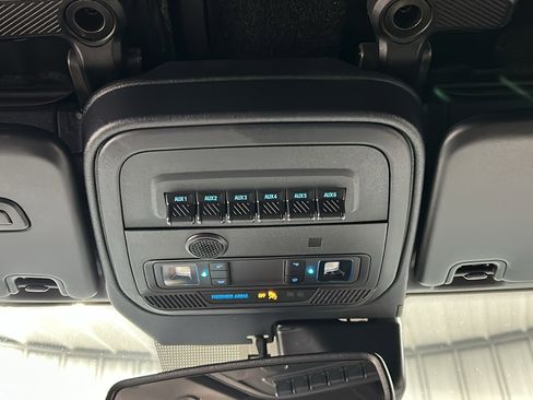 Used 2021 Ford Bronco Wildtrak image 29