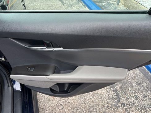 Used 2021 Toyota Camry SE FWD image 45