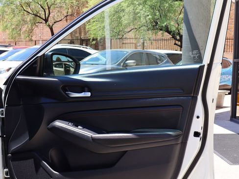 Used 2020 Nissan Altima 2.5 SR FWD image 33