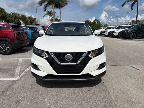 Used 2020 Nissan Rogue Sport S FWD image 2