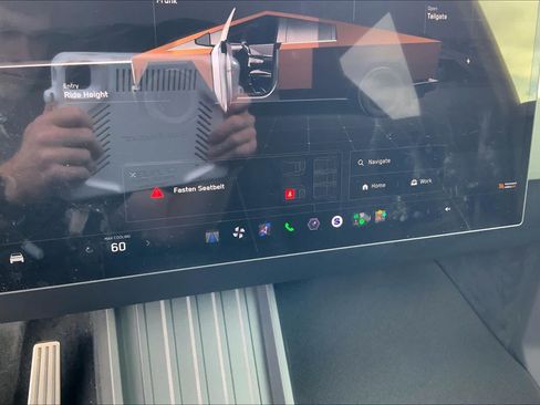 Used 2025 Tesla Cybertruck AWD Crew Cab image 34