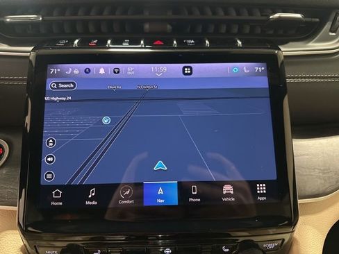 Used 2024 Jeep Grand Cherokee Limited w/ Trailer Tow Package image 26